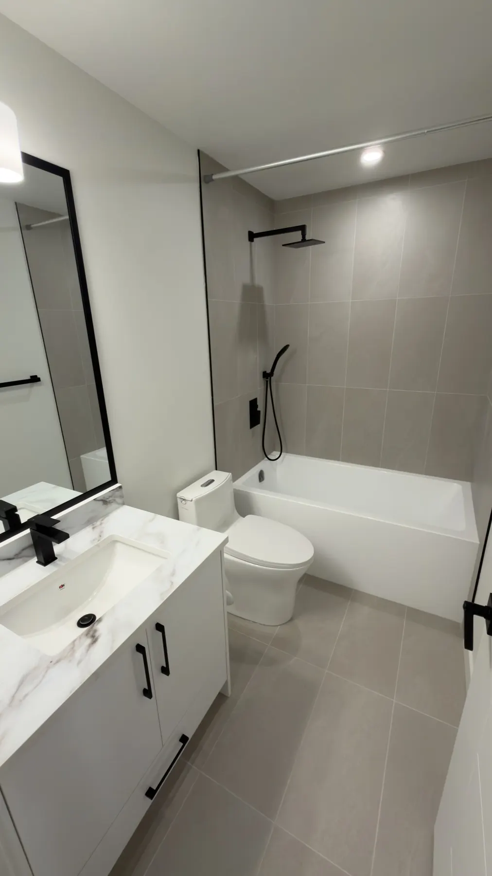 Finished suite bathroom