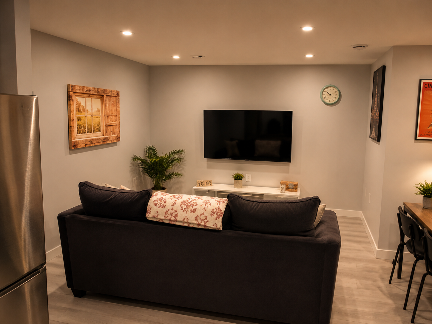 Suite living area